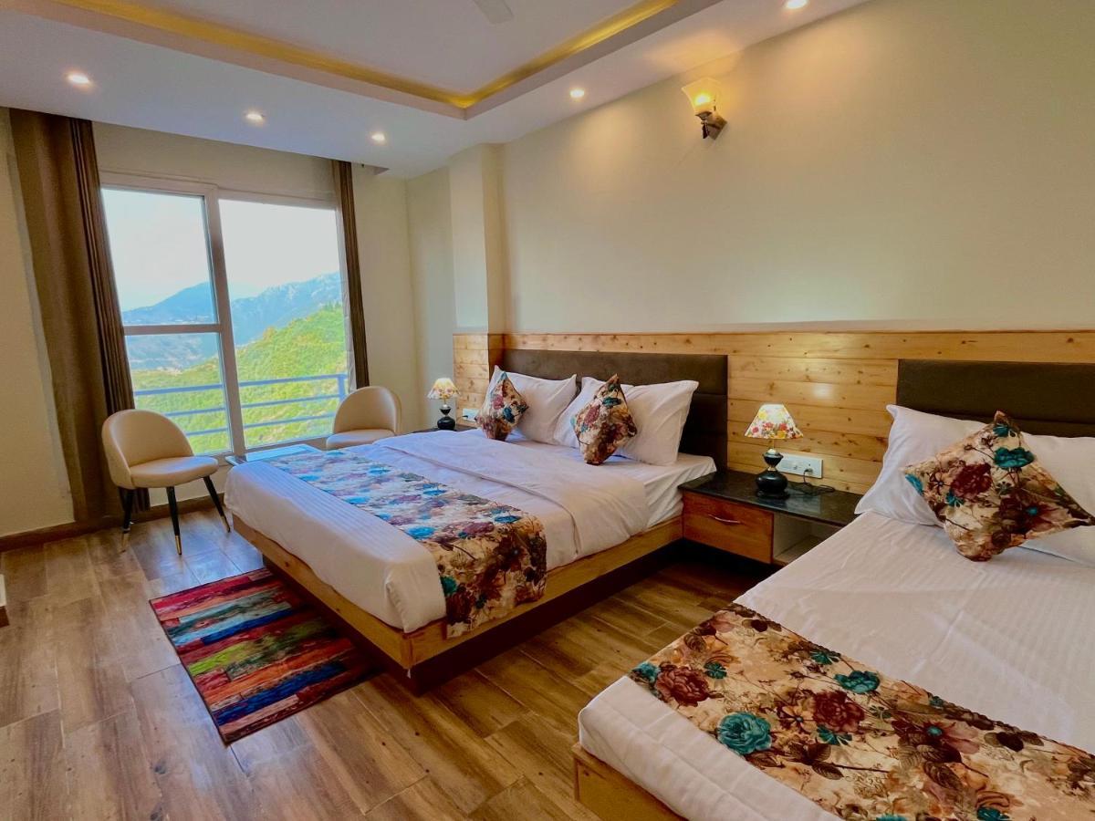 The Pinerock Resort, 무소리에 외부 사진
