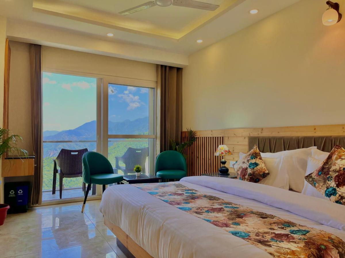 The Pinerock Resort, 무소리에 외부 사진