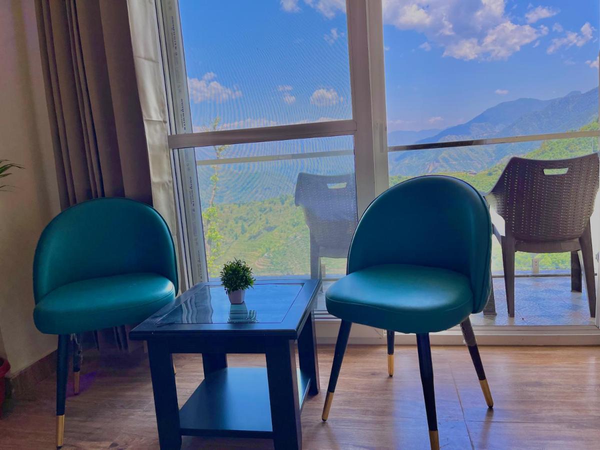 The Pinerock Resort, 무소리에 외부 사진
